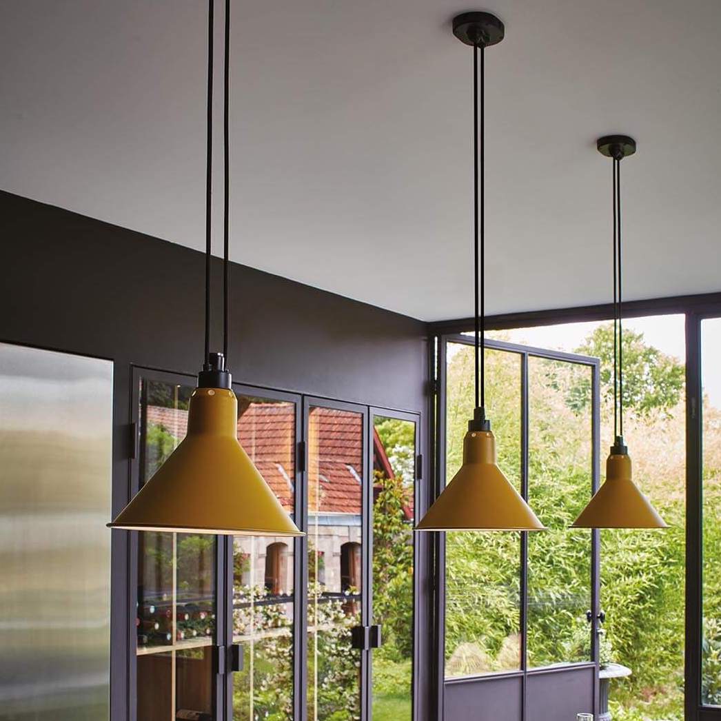 Les Acrobates de Gras N°322 吊燈 – XL 錐形燈罩