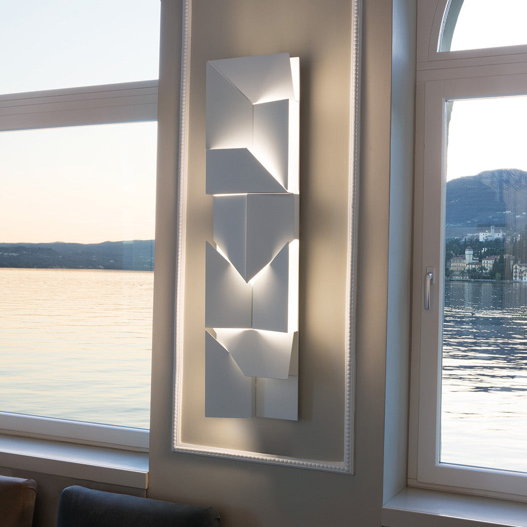 Wall Shadows Long 壁燈